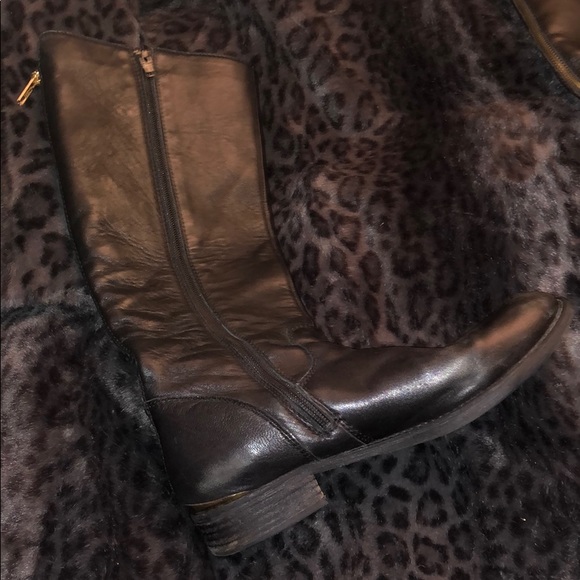 BLK LEATHER STEVE MADDEN HEELED ZIPPER BOOTS SZ8.5 - Picture 2 of 16